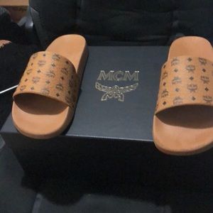 Mcm slippers